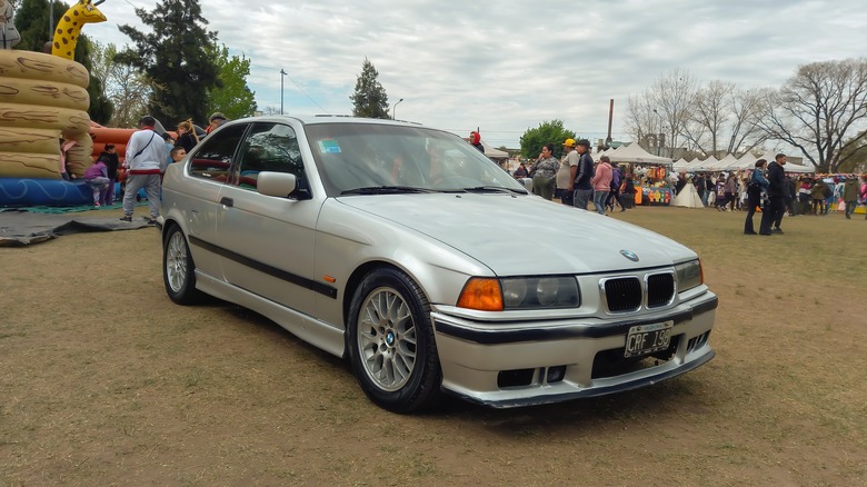 BMW E36 318is car