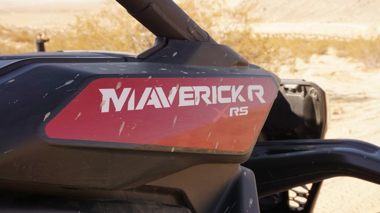 2025 Can-Am Maverick R Max X RS with Smart-Shox front fender