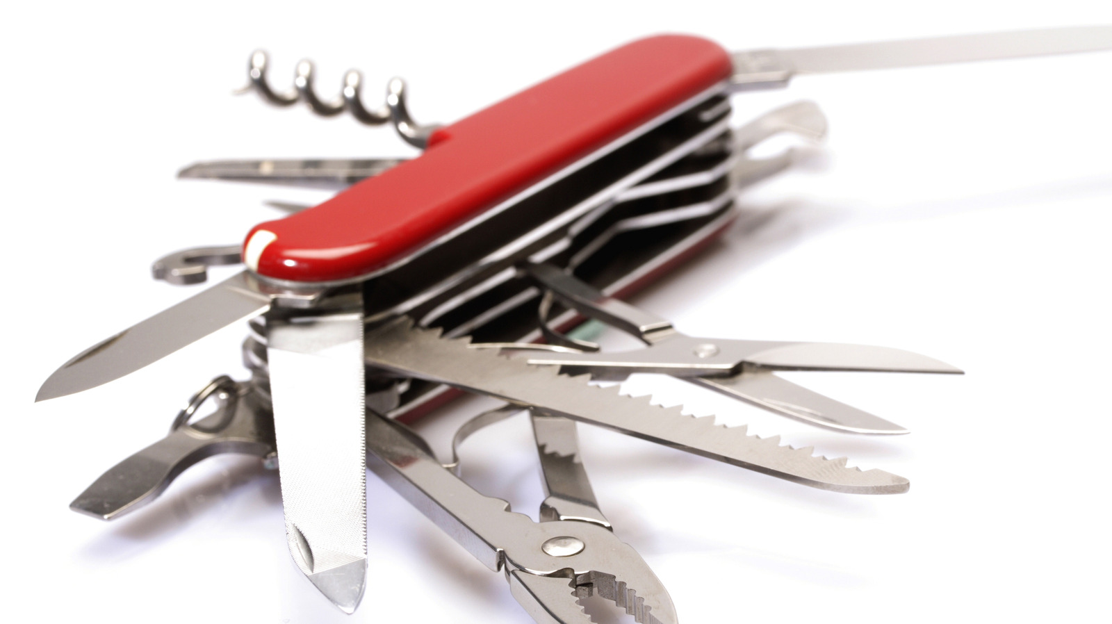 Can You Bring A Swiss Army Knife On A Plane? What The TSA Rules Say