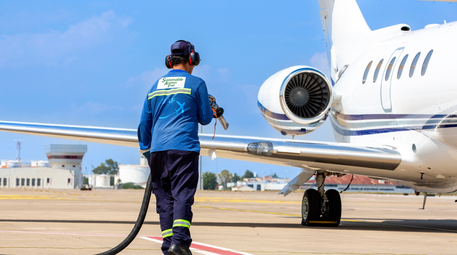 Can You Put Jet Fuel In A Diesel Engine? (And What Happens If You Do?)