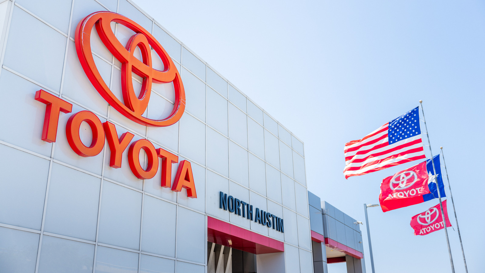 Can You Service Your Lexus At A Toyota Dealership?