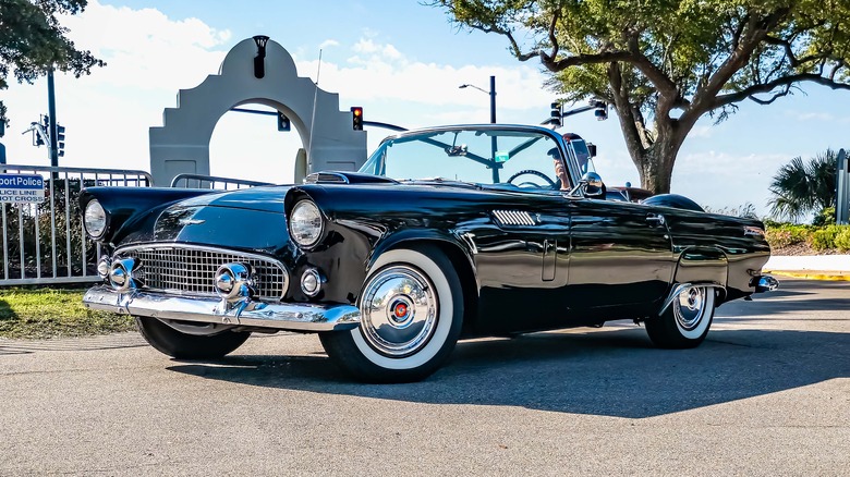 Ford Thunderbird at car show