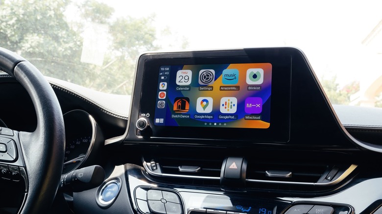 Apple CarPlay on the screen