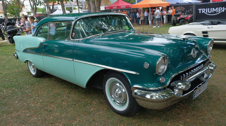 Oldsmobile 88 at a car show