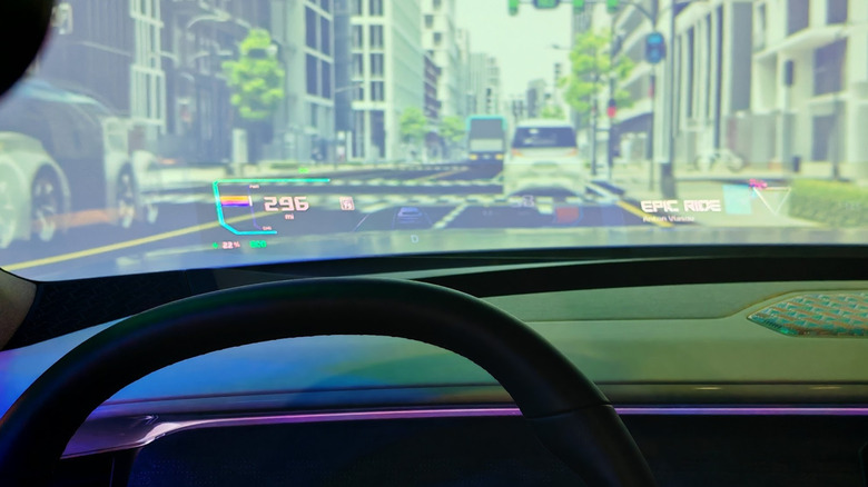 Hyundai holographic display