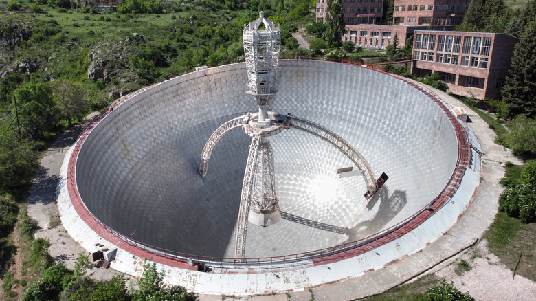 large radio telescope