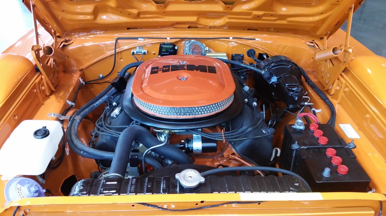 426 Hemi V8 engine in 1970 Plymouth Superbird