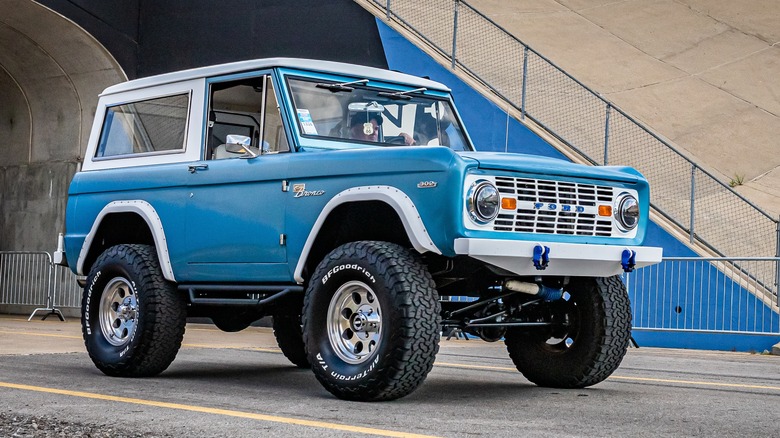 Ford Bronco leaving show