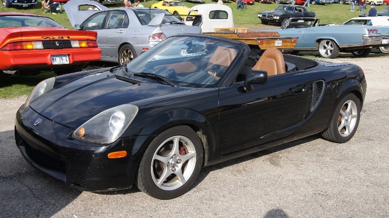 2001 Toyota MR2 at a car show