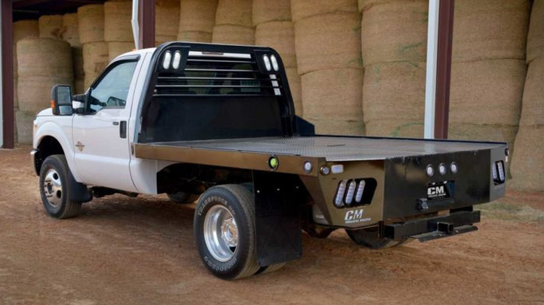 white truck with black bed