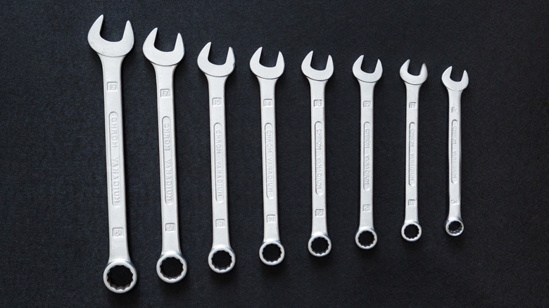 Set of steel combination wrenches