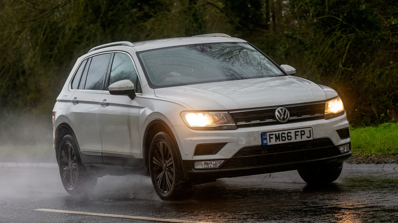 Volkswagen Tiguan on rainy road