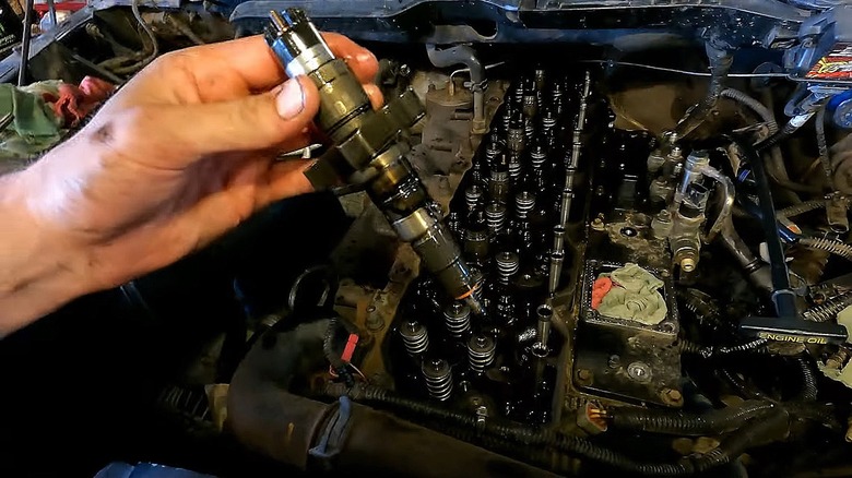 5.9L Cummins Fuel Injector