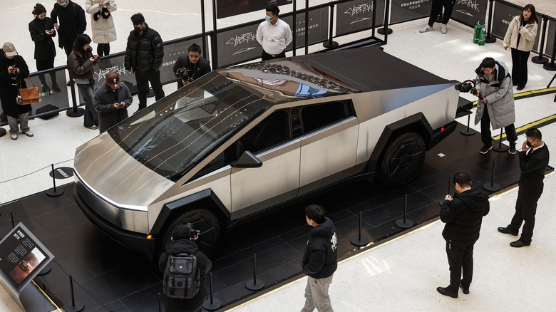 Tesla Cybertruck display in China