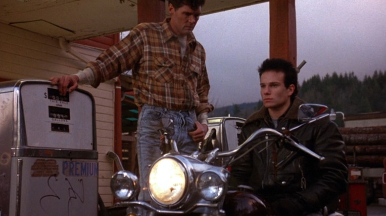 James Hurley (James Marshall) and Big Ed (Charles Everett McGill III) in Twin Peaks