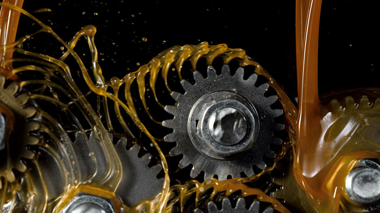 Oil lubricating gears