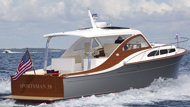 Huckins 38 Sportsman Hybrid