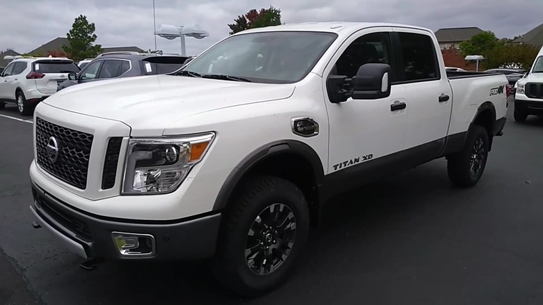 White 2018 Nissan Titan XD