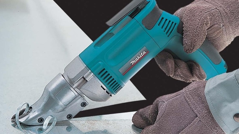 Makita Straight Shear in use