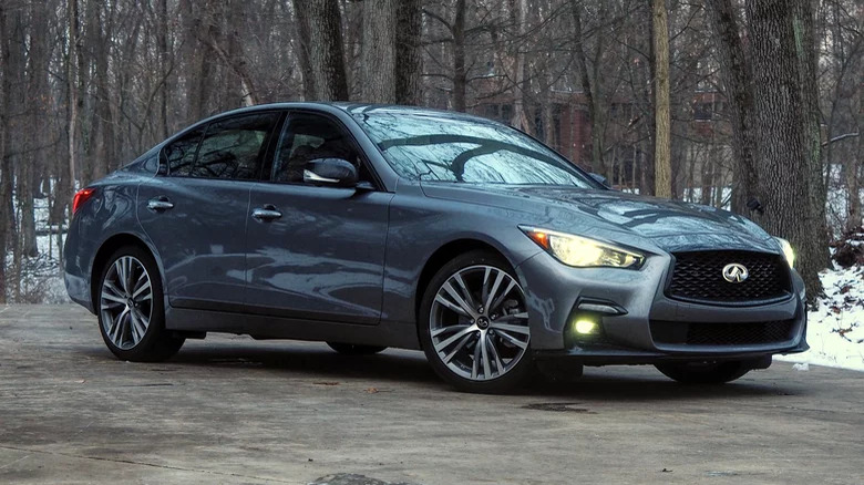 2023 Infiniti Q50 passenger side