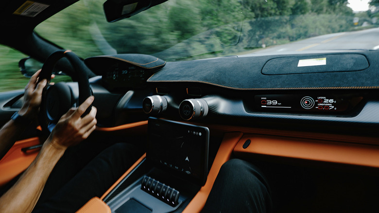 Rimac Nevera interior