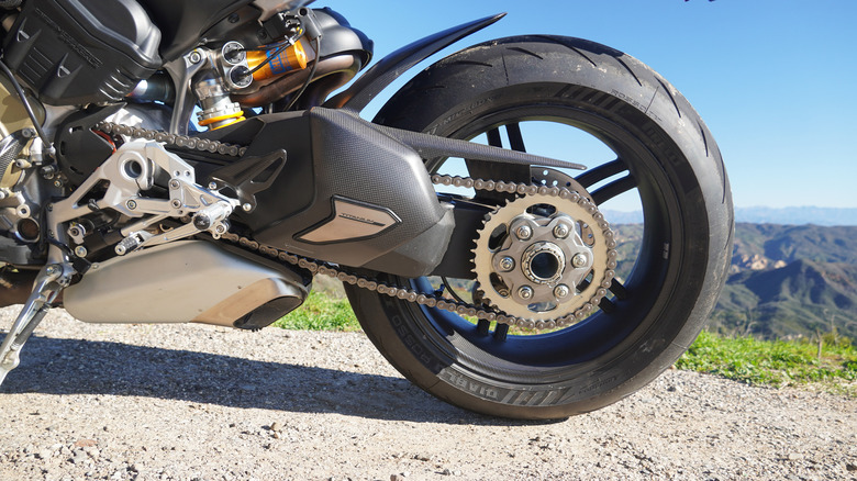 Ducati Streetfighter V4 SP rear swingarm and wheel