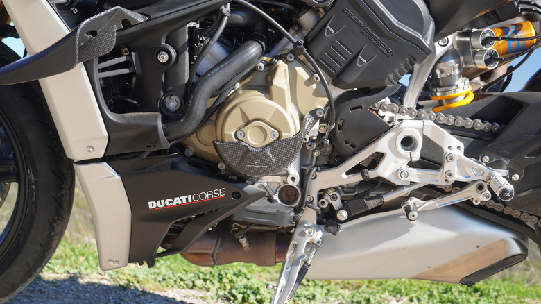 Ducati Streetfighter V4 SP Engine