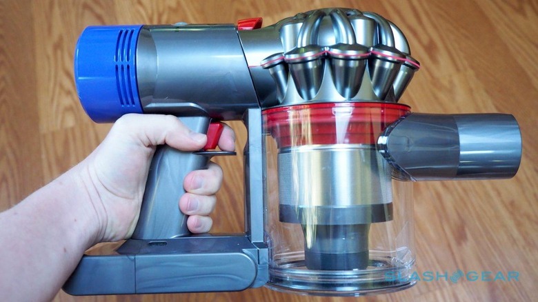 Dyson V8 Absolute Review: A Cordless Masterclass In Suction - SlashGear