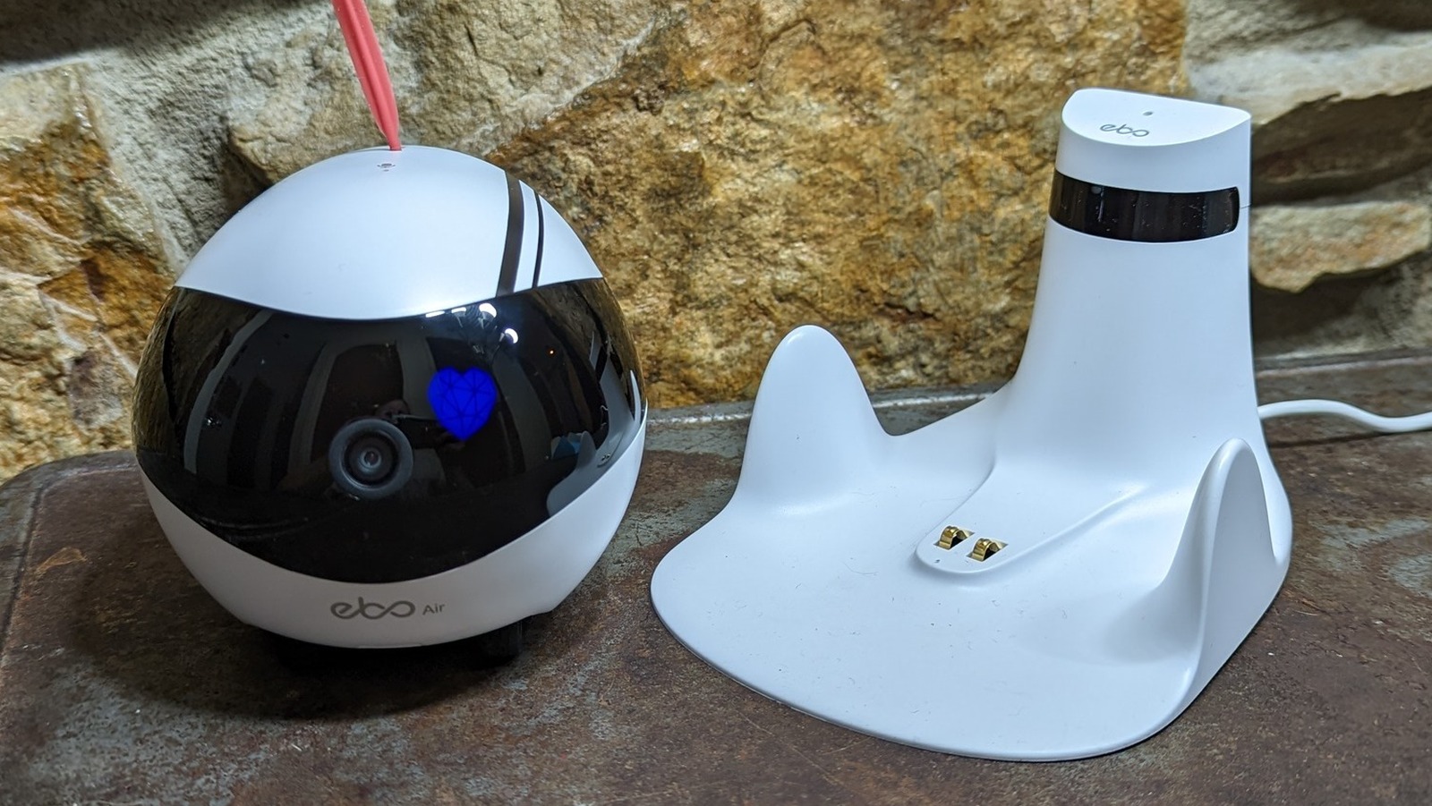 Enabot Ebo Pro Review: A Wobbly Robotic Toy for Your Cat
