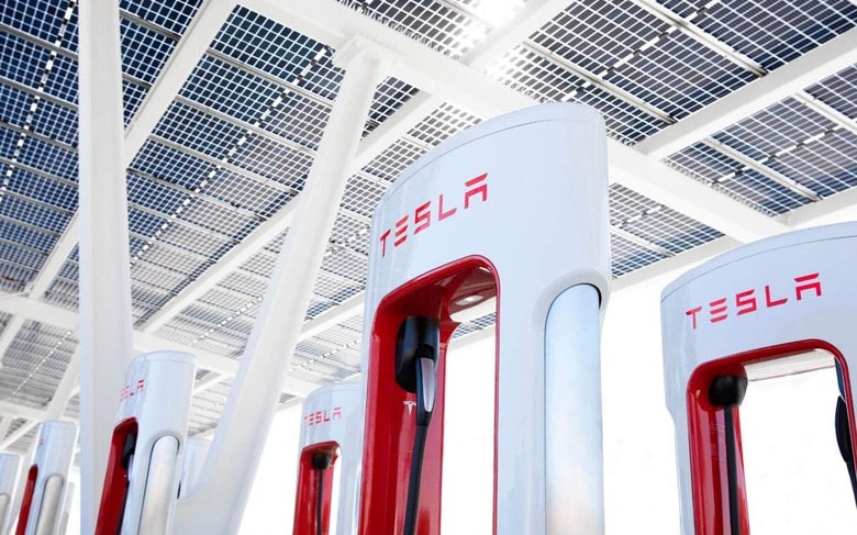 tesla-supercharger-1.jpg