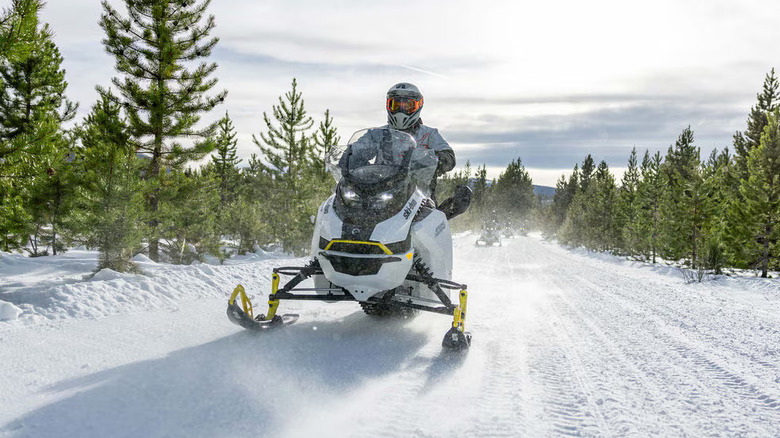 2026 Ski-Doo Grand Touring Electric