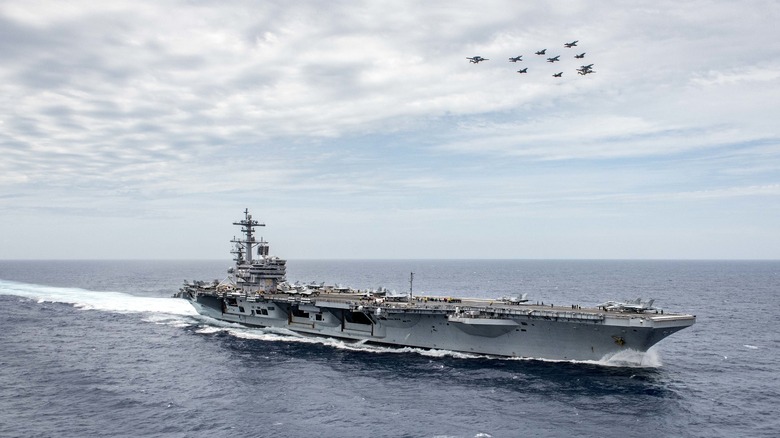 uss George H. W. Bush aircraft carrier formation