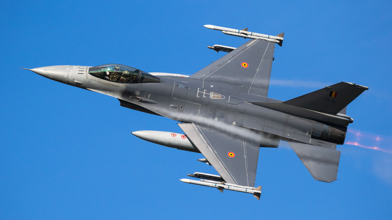 General Dynamics F-16 Fighting Falcon