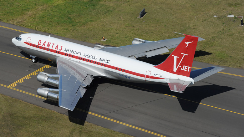 Qantas Boeing 707