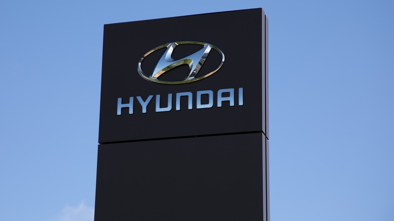 Hyundai logo