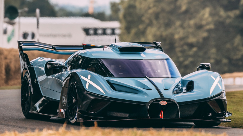 Front 3/4 view of Bugatti Bolide