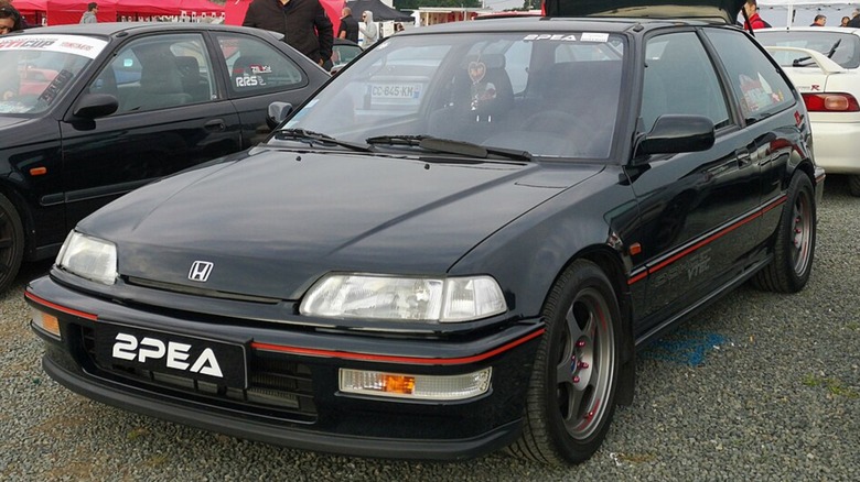 Fourth generation Honda Civic