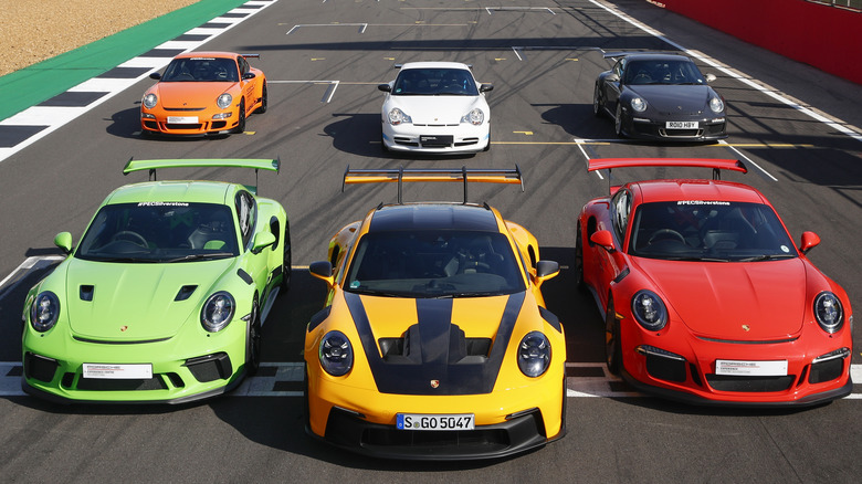 Front view of all GT3 RS generations & facelifts