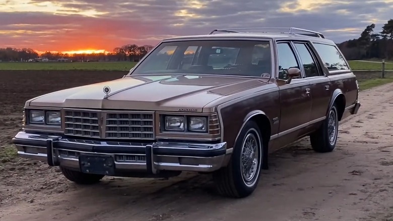 1977 Pontiac Grand Safari Wagon