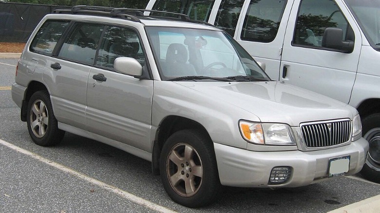 2002 Subaru Forester parked front quarter