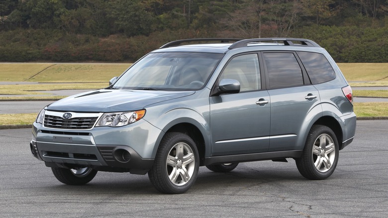 2010 Subaru Forester driver side view