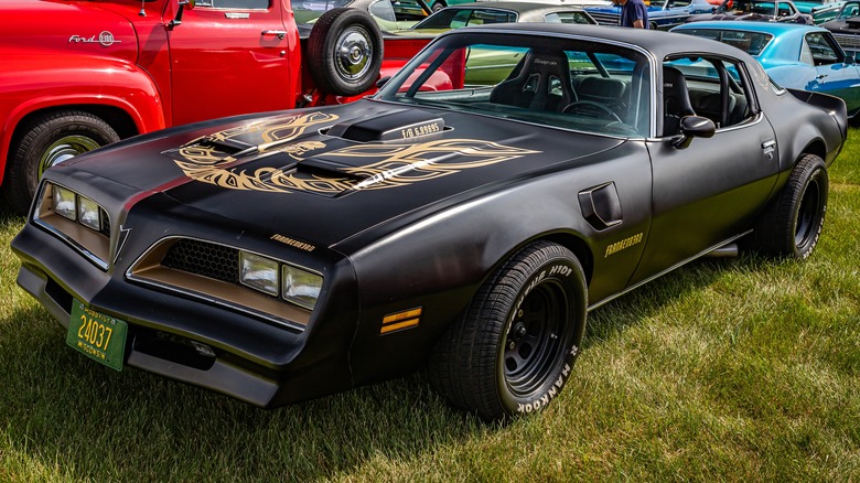 black and gold 2nd generation trans am