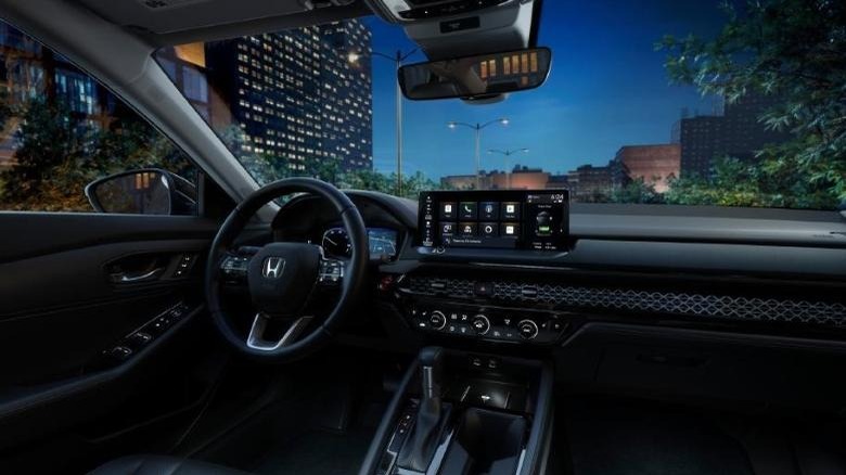 2023 Honda Accord Touring Hybrid dashboard