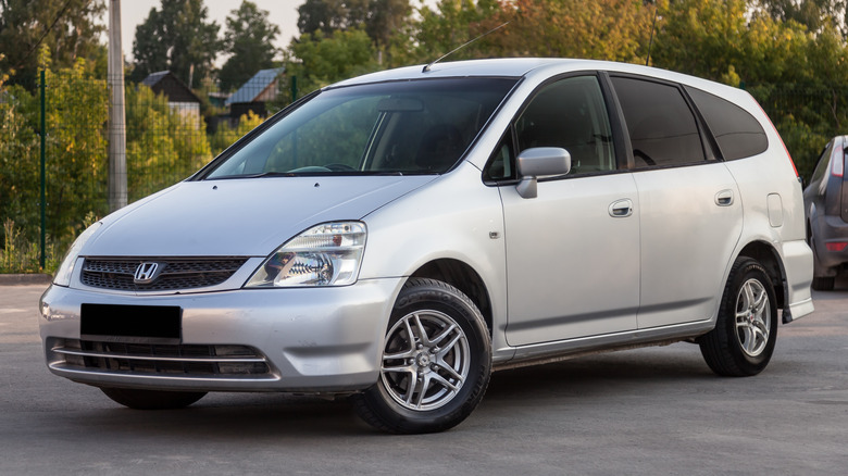 2002 Honda Stream