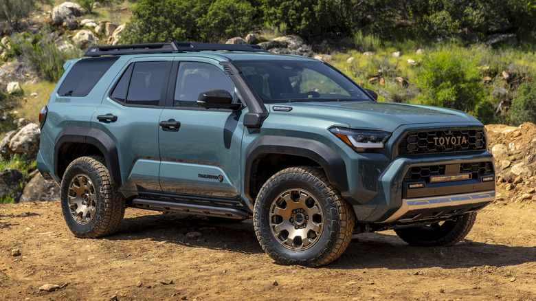 Toyota 4Runner i-FORCE MAX