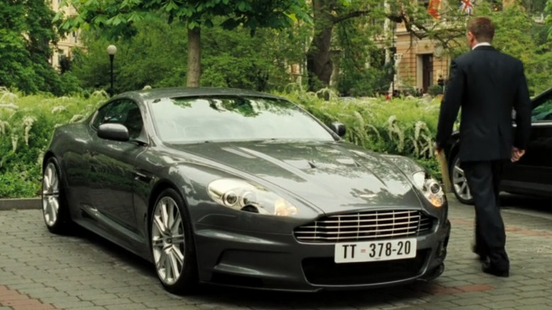 Aston Martin DBS V12