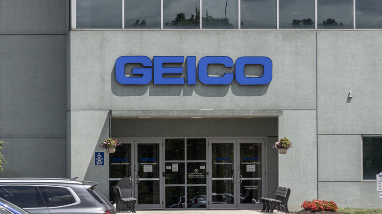 The outside of a Geico building