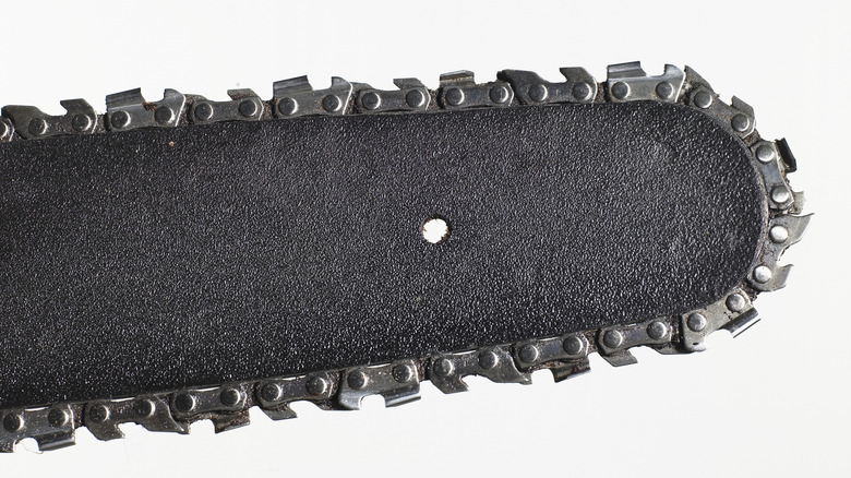 closeup of a chainsaw blade