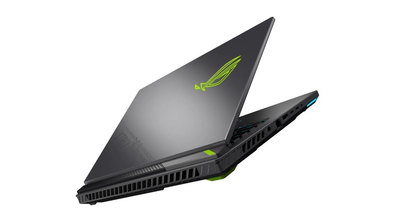 asus rog strix g18 gaming laptop rear