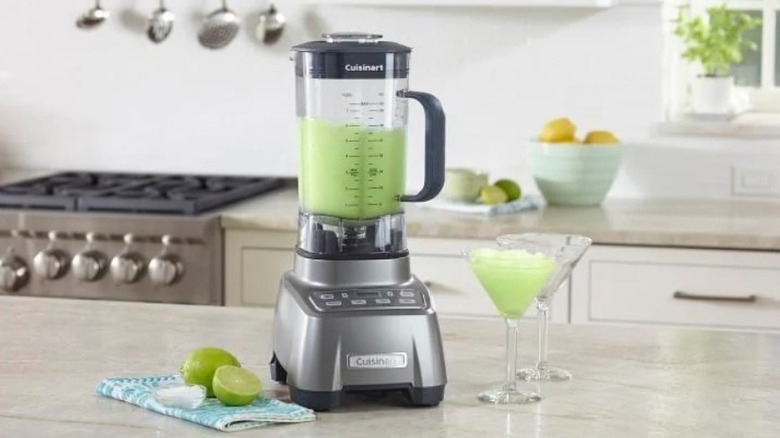 Cuisinart blender with margaritas